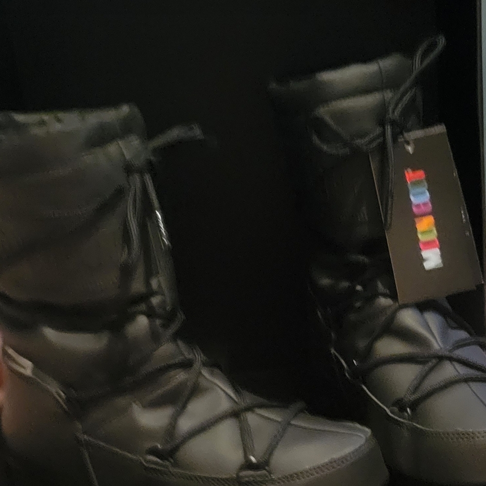 Black Winter Boots
